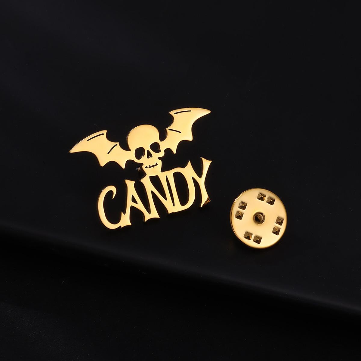 Customized Name Skeleton Bat B - Men Accessories Brooch 评论和价格